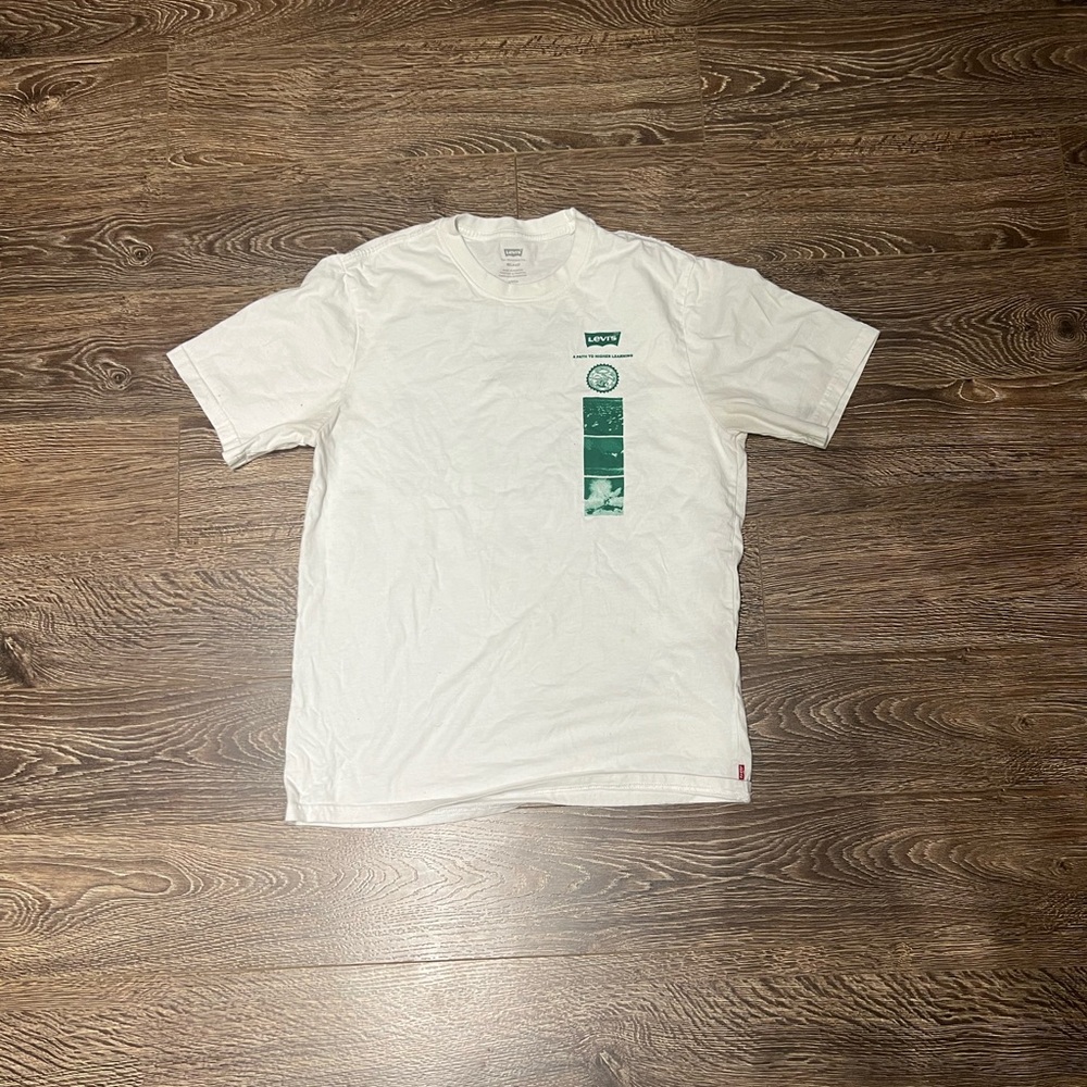 Levi's White and Green T-shirt
